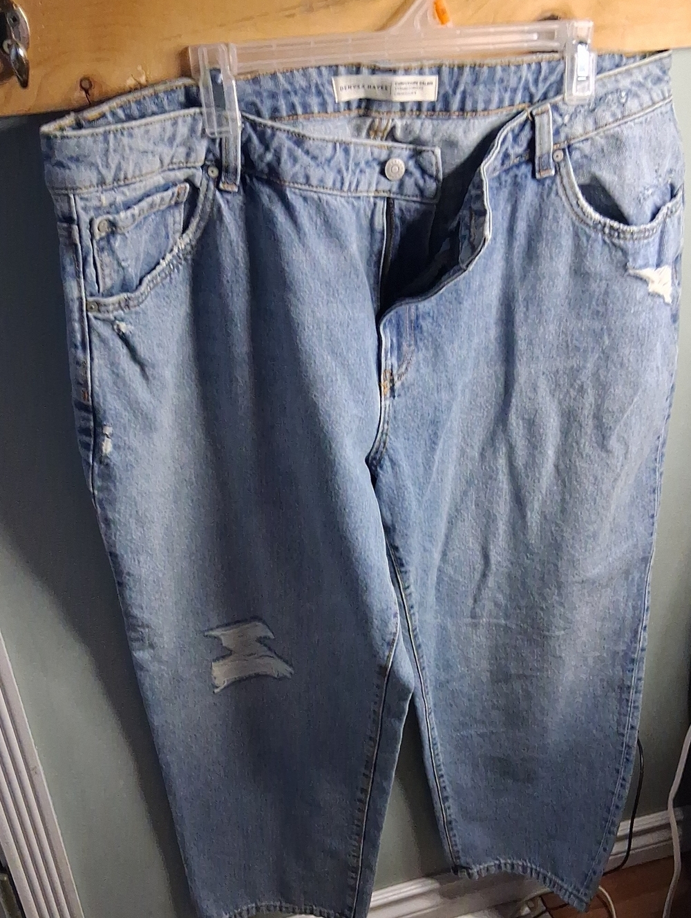Denver Hayes Light Blue Straight Crop Denim